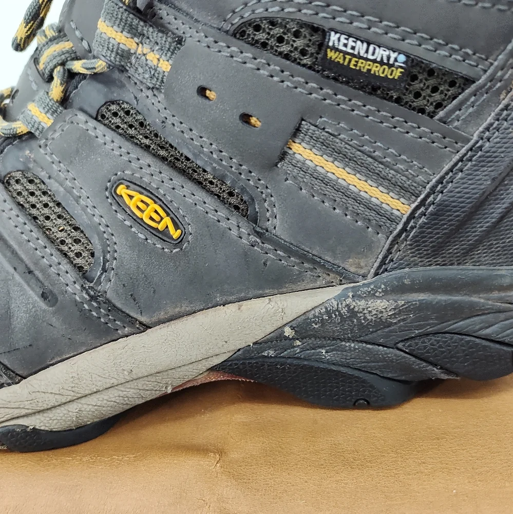 Keen durable lansing